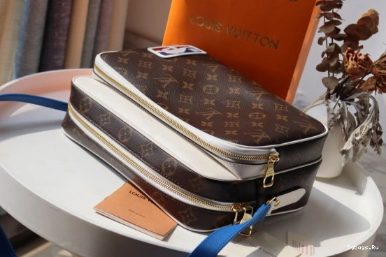 MESSENGER LOUIS VUITTON NIL LVXNBA 0212